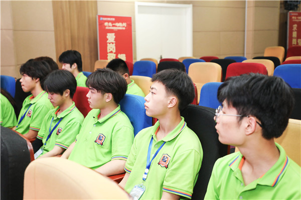 南京新华电脑专修学校第十二届职业生涯规划演讲比赛完美收官